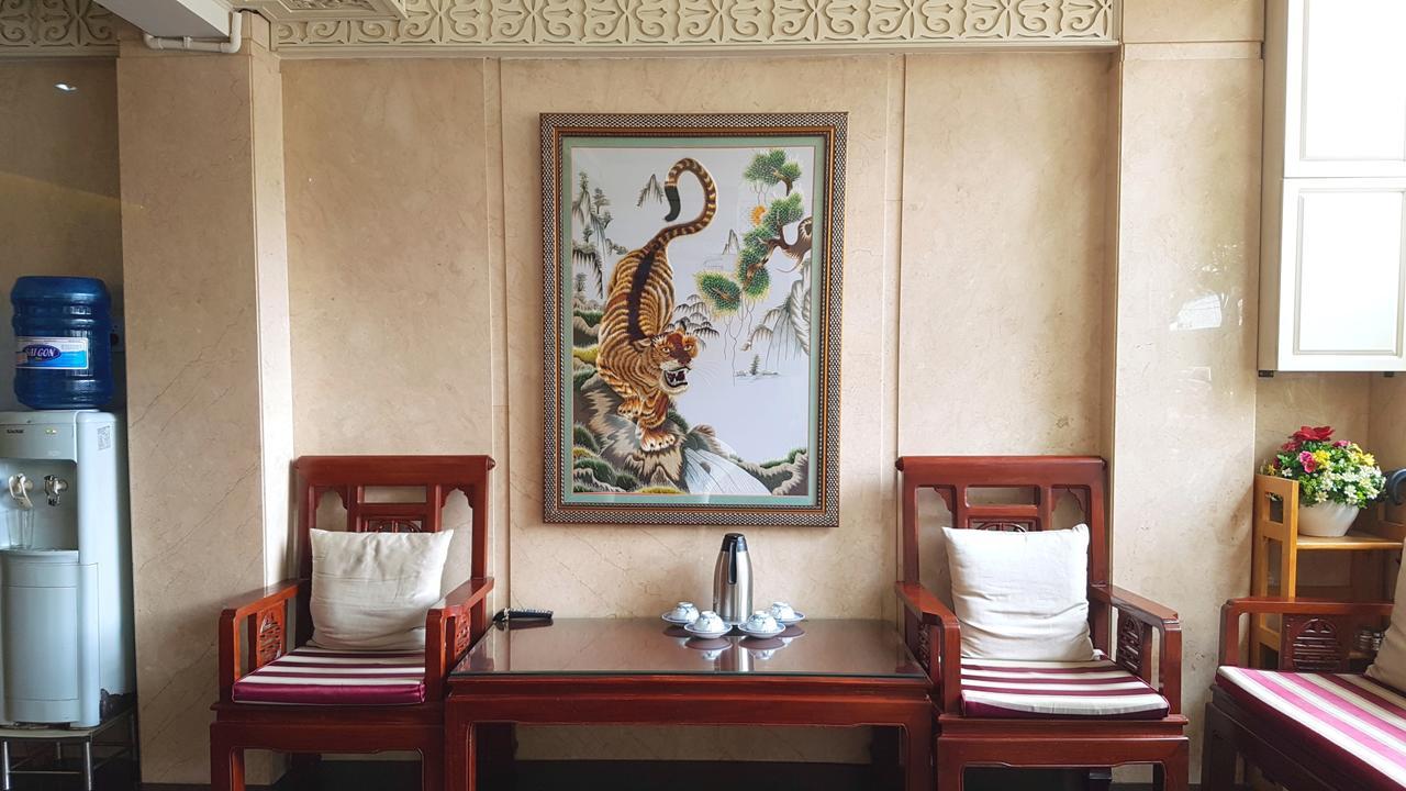 Duc Vuong Saigon Hotel - Cao Thang Хошимін Екстер'єр фото